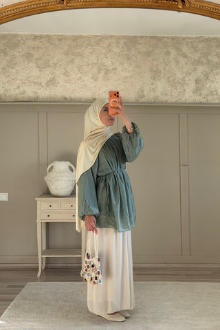 LIVIA OBERTEIL