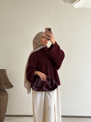 ILONA STRICKJACKE