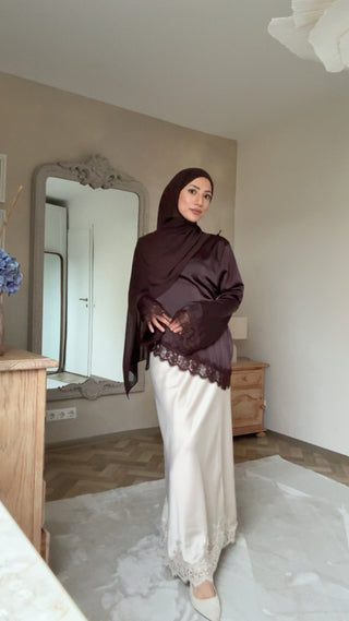 HANYA SATIN OBERTEIL