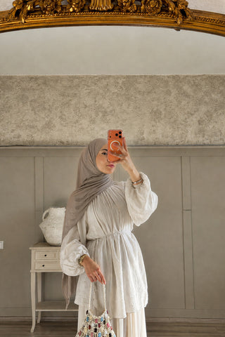 LIVIA OBERTEIL