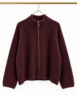 TALYA STRICKJACKE